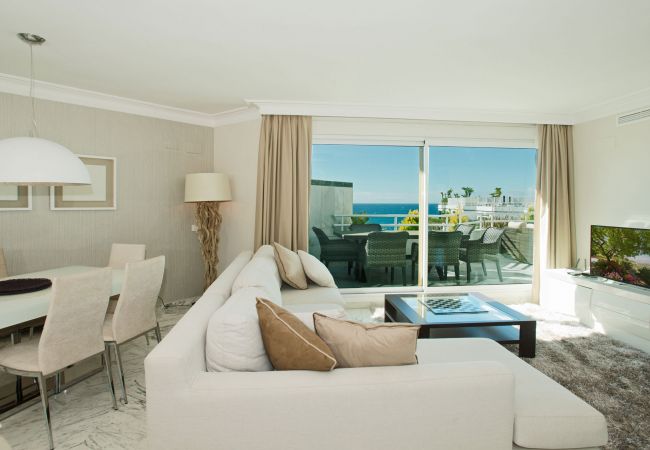 Apartment in Marbella - Playa Esmeralda - A beautiful beachfront apartment - holiday rental in Marbella - Puerto Banus