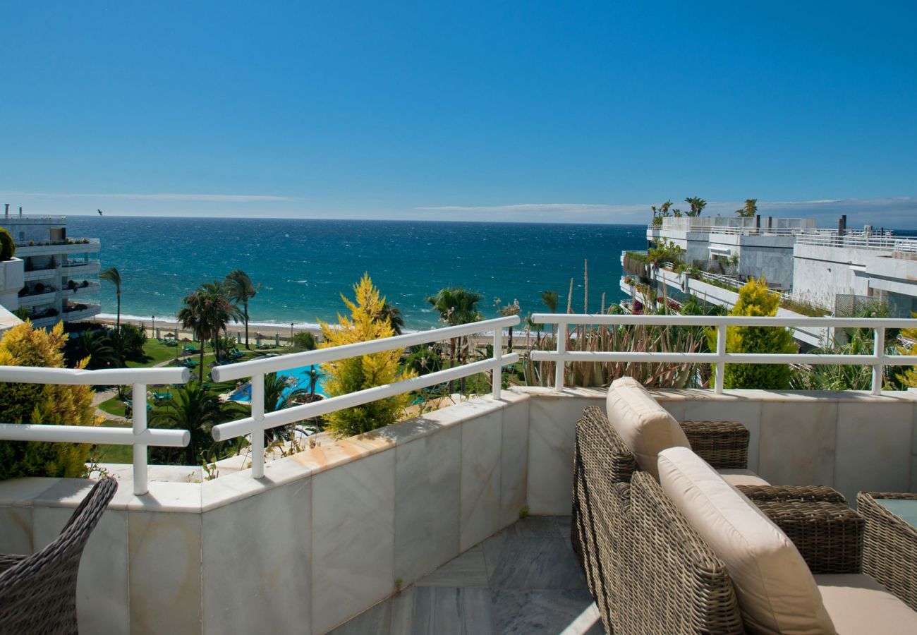 Apartment in Marbella - Playa Esmeralda - A beautiful beachfront apartment - holiday rental in Marbella - Puerto Banus