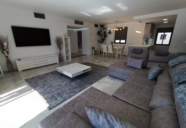 Apartment in Puerto Banus - Jardines del Puerto - Beautiful 2 bedroom rental apartment in Puerto Banus - Marbella