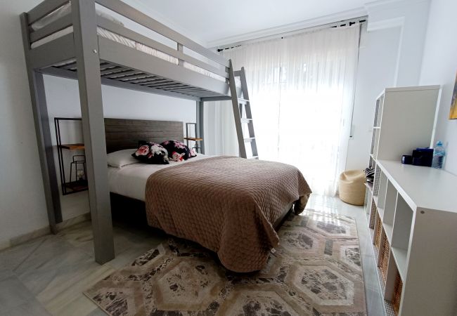 Apartment in Nueva andalucia - Señorio de Gonzaga - Gorgeous 2 bedroom rental apartment in Nueva Andalucia