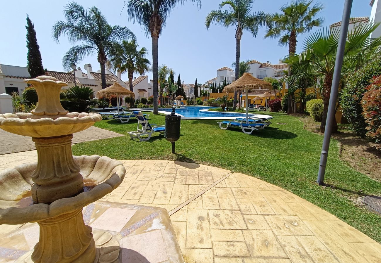 Apartment in Nueva andalucia - Señorio de Gonzaga - Gorgeous 2 bedroom rental apartment in Nueva Andalucia