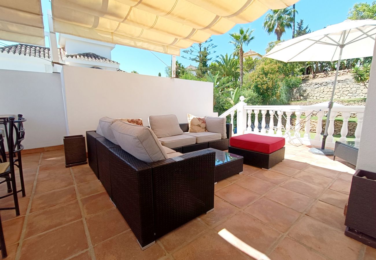 Villa in Nueva andalucia - Villa Sandstone - newly refurbished private villa in the heart of Nueva Andalucia