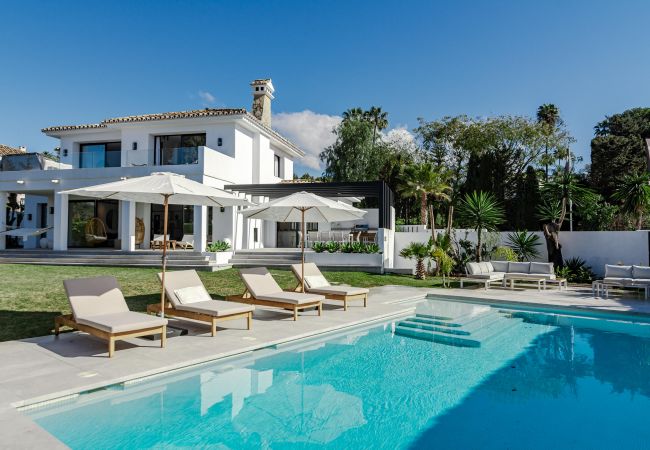 Villa in Marbella - Villa Anna - stunning villa with heated pool in the heart of Nueva Andalucía