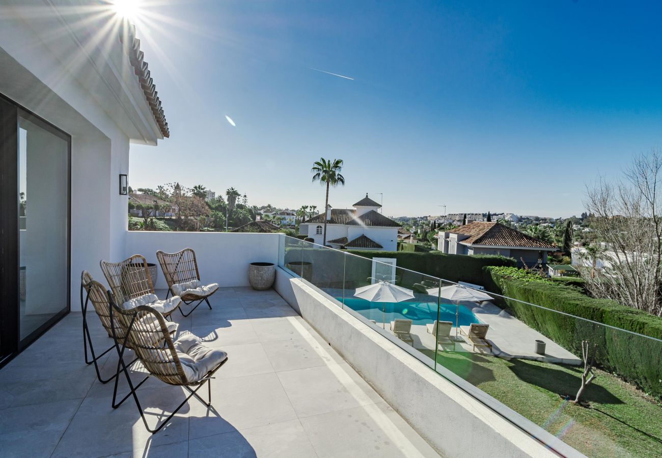 Villa in Marbella - Villa Anna - stunning villa with heated pool in the heart of Nueva Andalucía