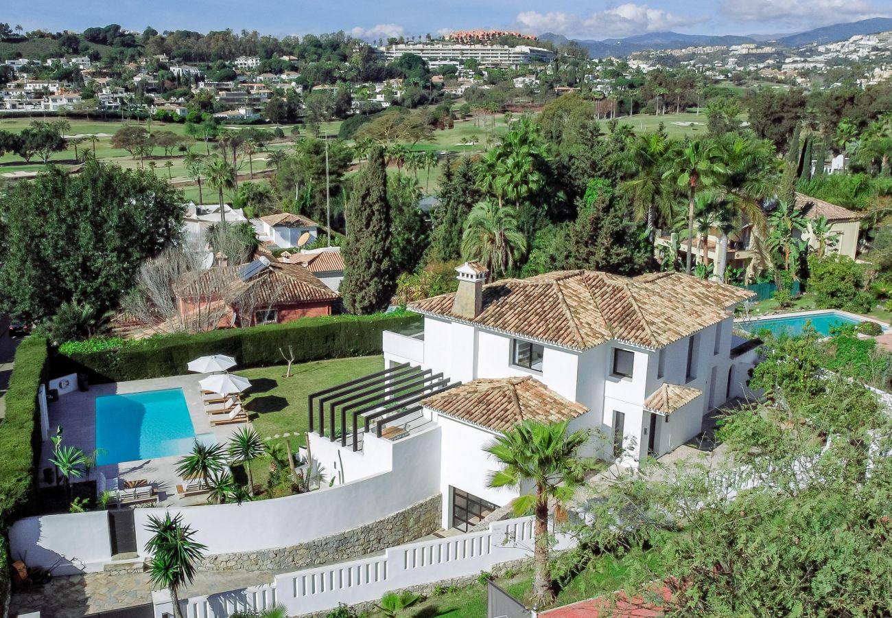 Villa in Marbella - Villa Anna - stunning villa with heated pool in the heart of Nueva Andalucía