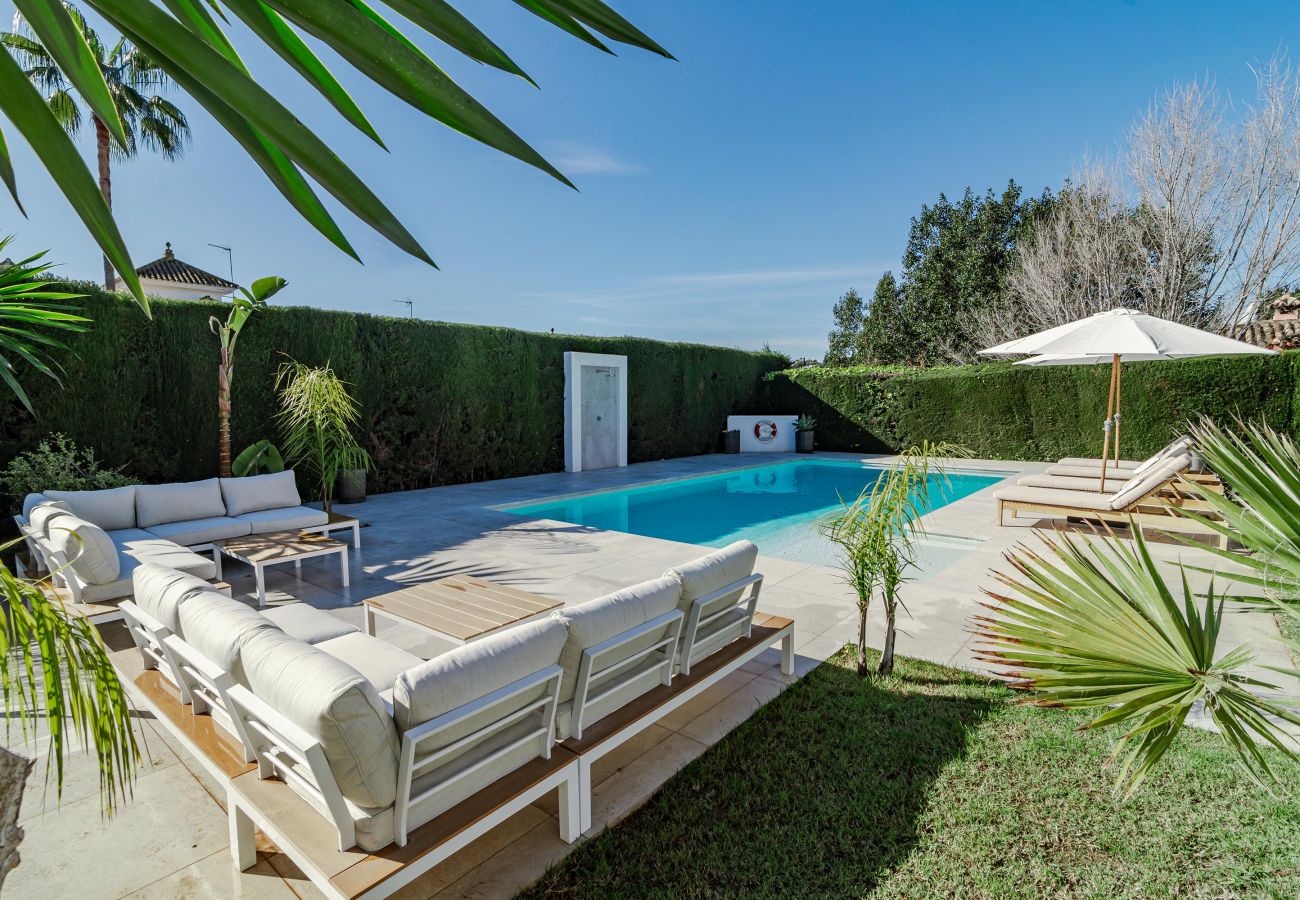 Villa in Marbella - Villa Anna - stunning villa with heated pool in the heart of Nueva Andalucía