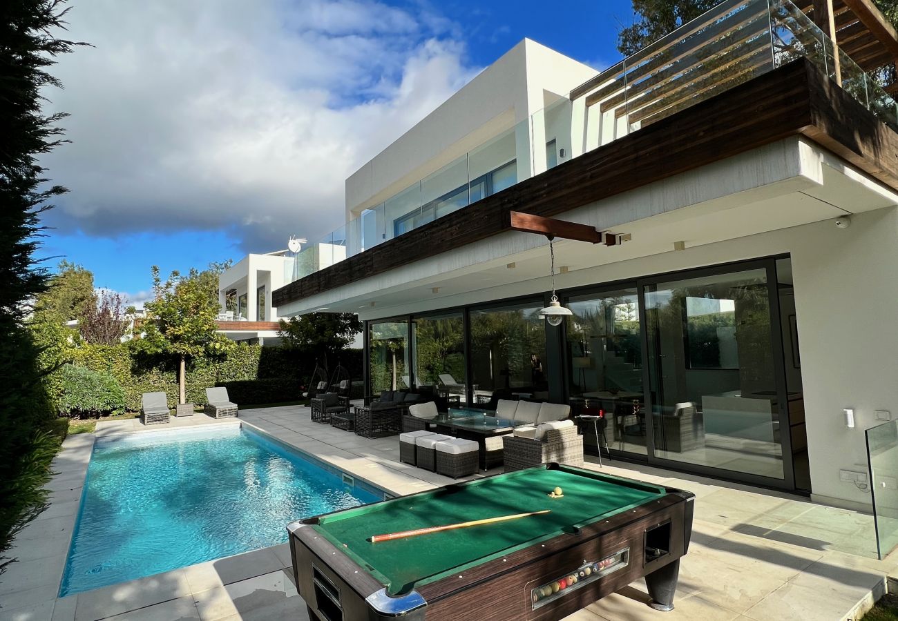 Villa in Estepona - Villa Arboleda - modern family villa near San Pedro and Benahavís