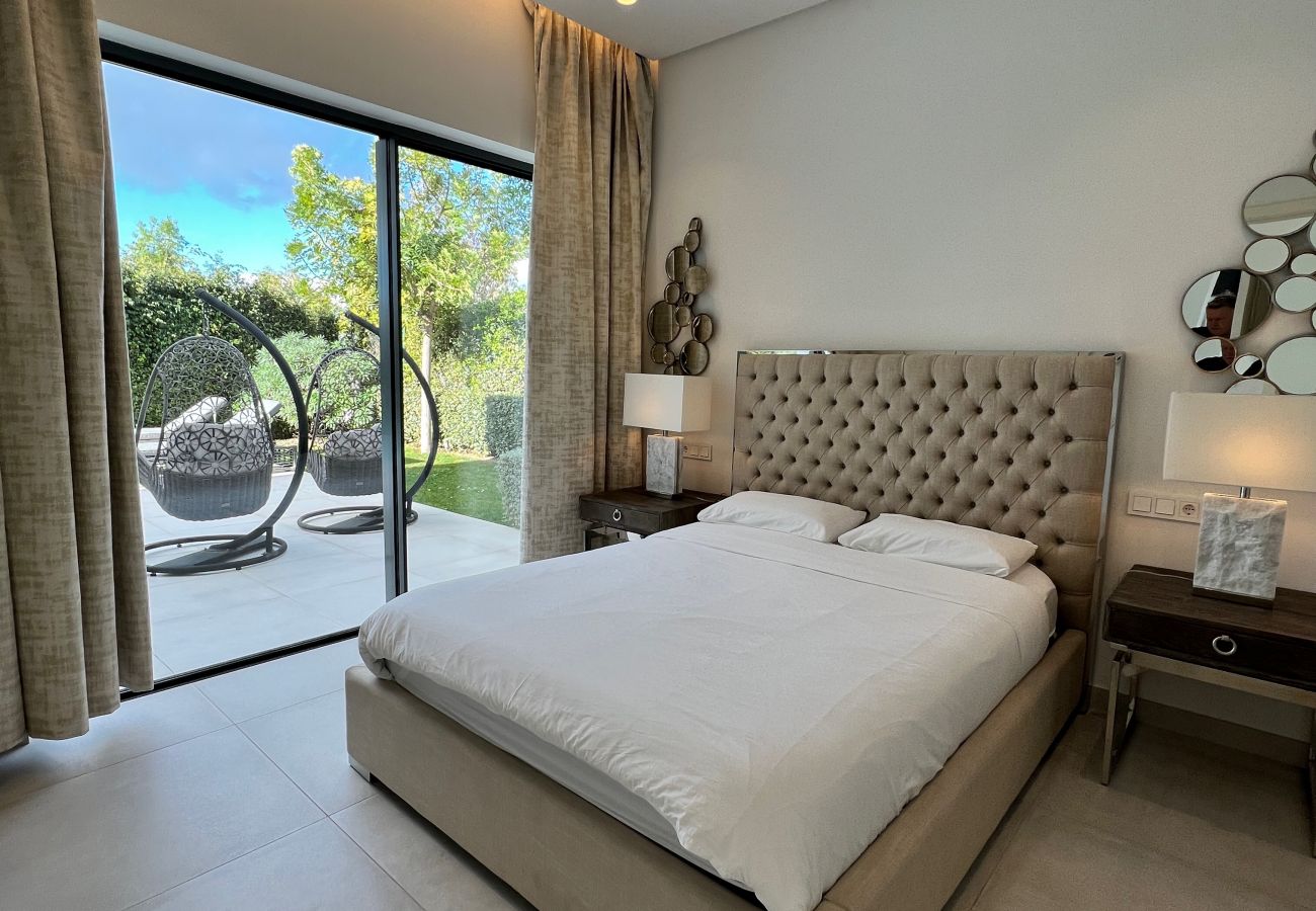 Villa in Estepona - Villa Arboleda - modern family villa near San Pedro and Benahavís