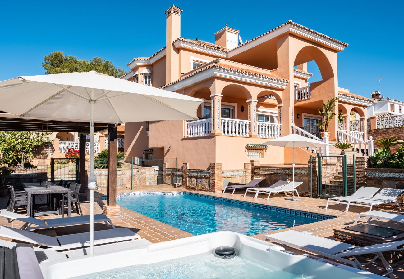 Villa in San Pedro de Alcántara - Villa Treetops - family villa with heated pool in San Pedro de Alcantara / Marbella