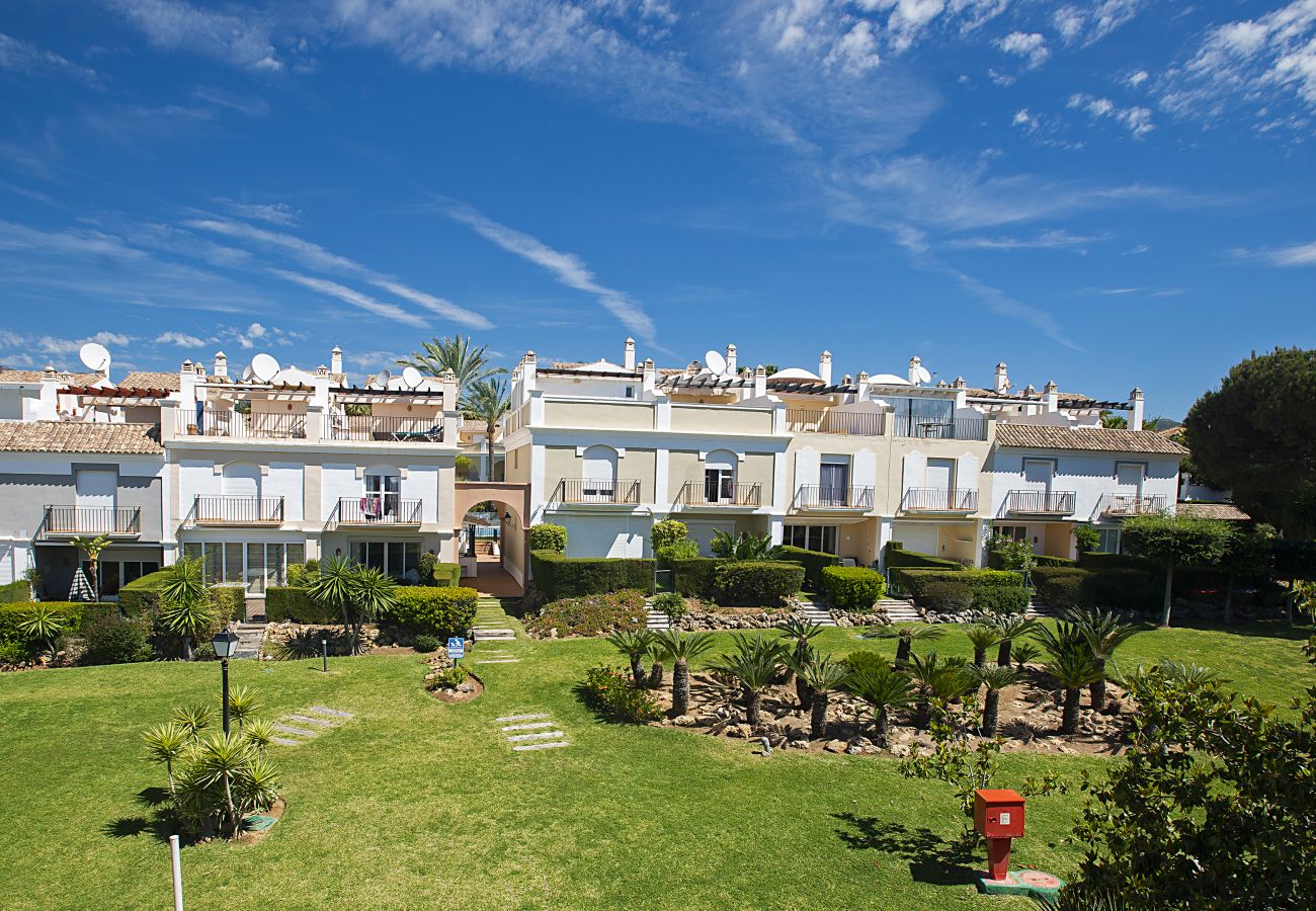 Townhouse in Marbella - Villa Dunas Beach - beachfront townhouse in Marbella