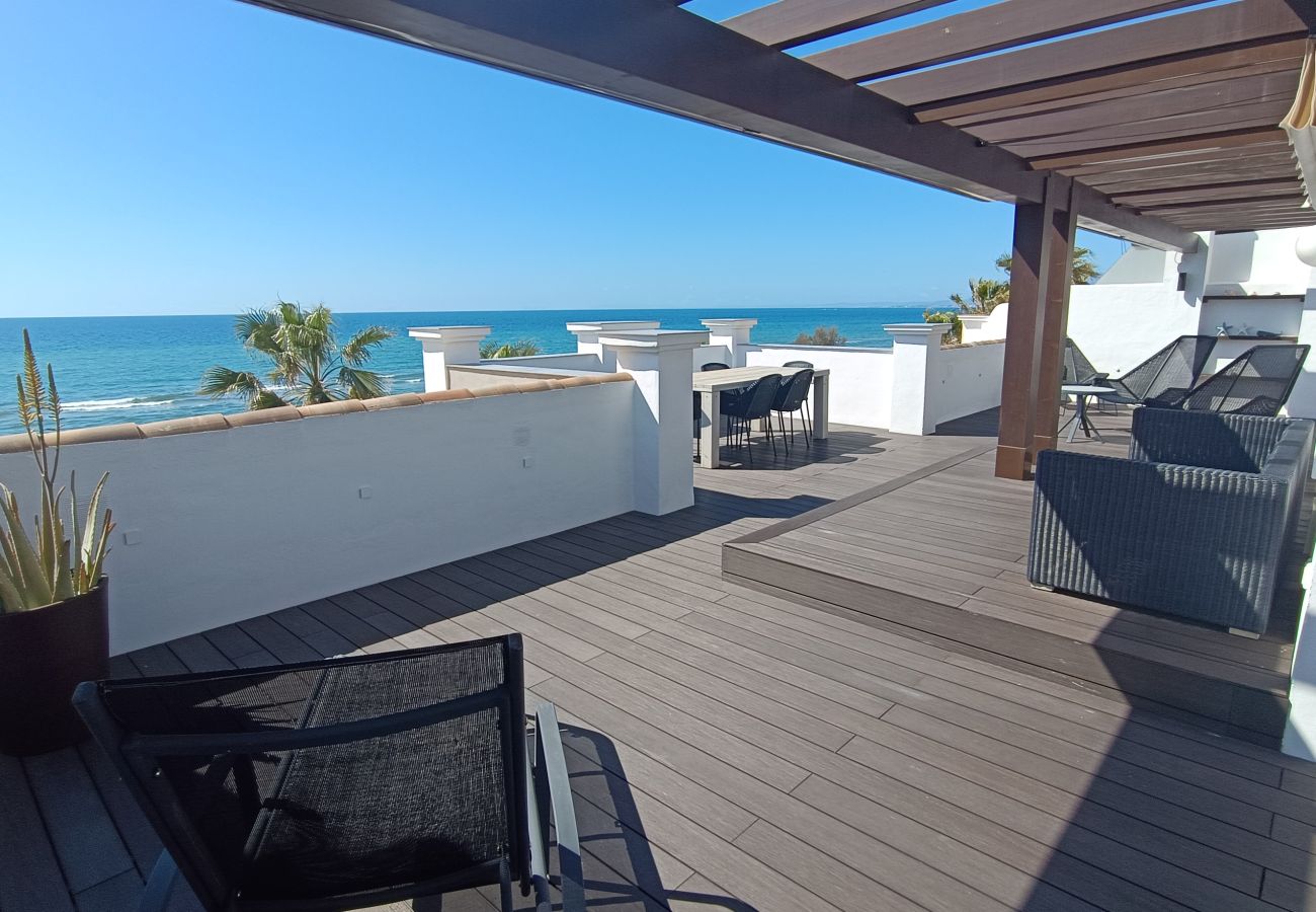 Townhouse in Marbella - Villa Dunas Beach - beachfront townhouse in Marbella