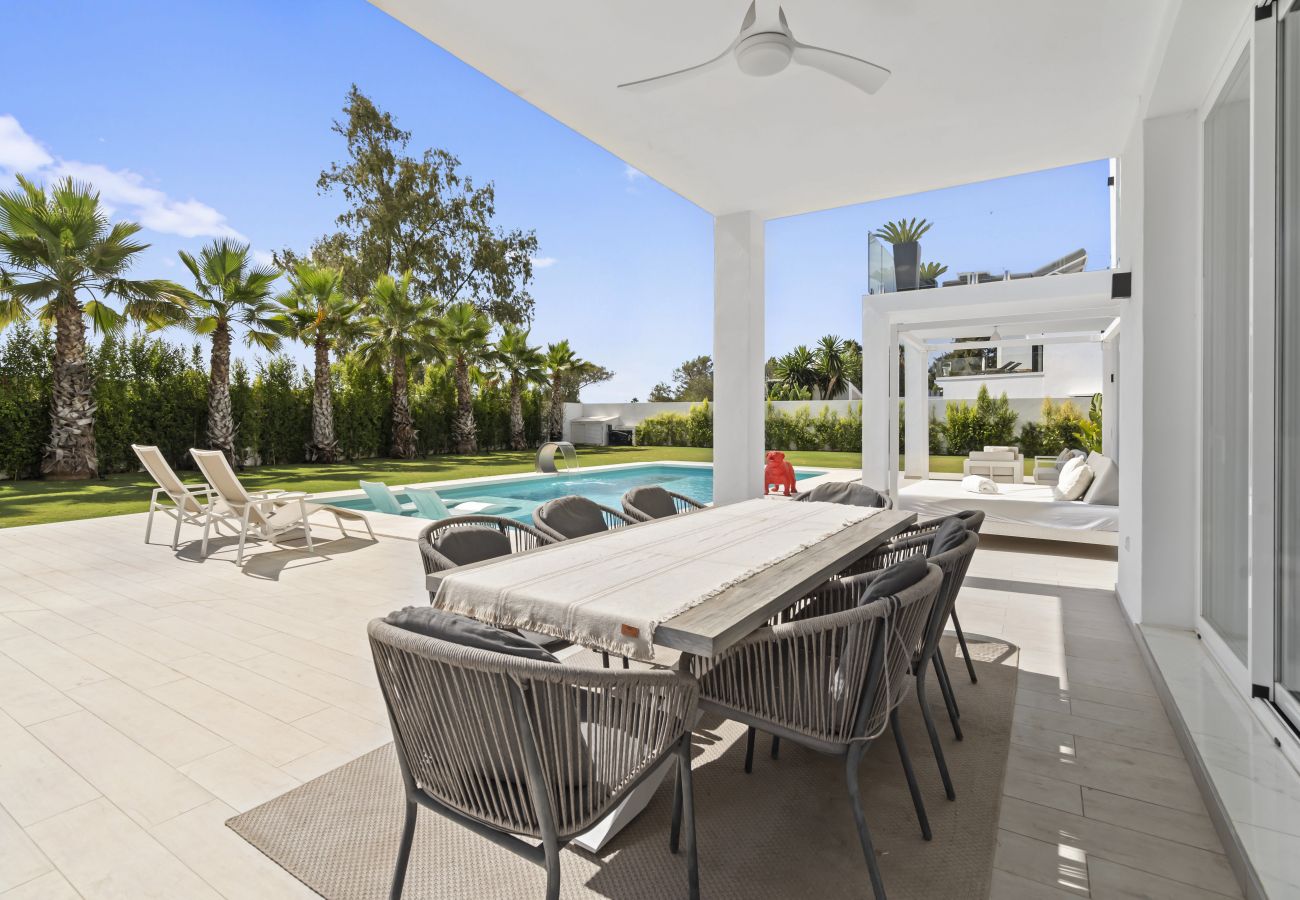 Villa in Benahavís - Villa Nikki - a stunning new family villa in La Quinta - Marbella