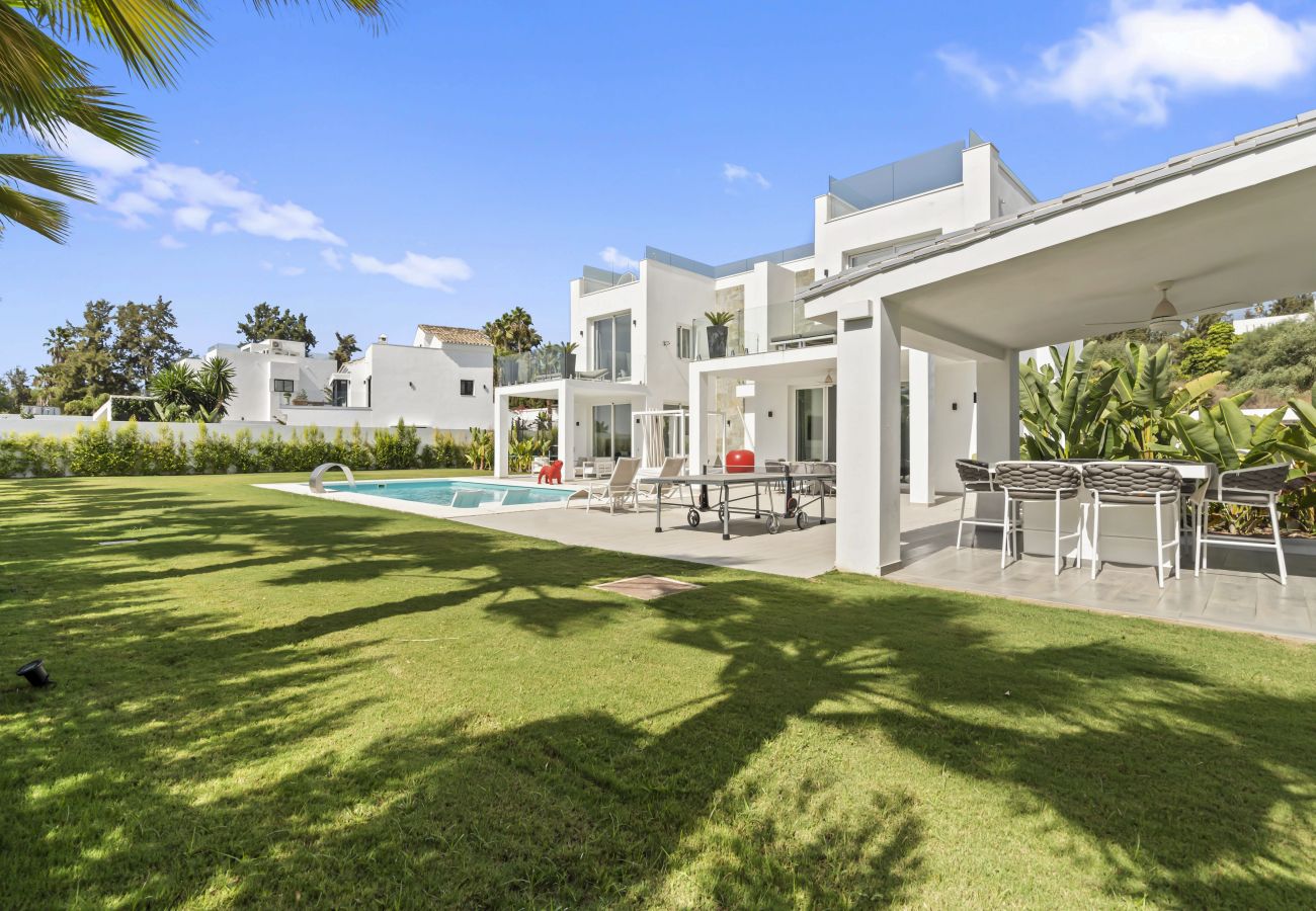 Villa in Benahavís - Villa Nikki - a stunning new family villa in La Quinta - Marbella